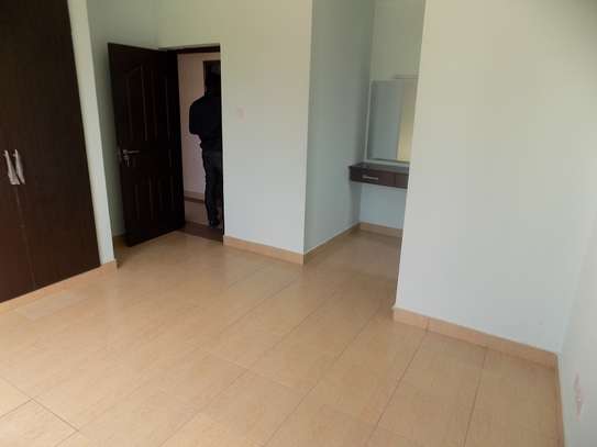 Serviced 2 Bed Apartment with En Suite at Mombasa Road image 10