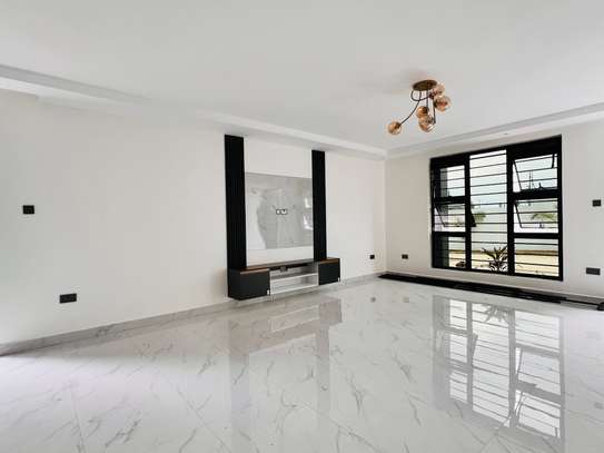 5 Bed Villa with En Suite at Ruiru image 3