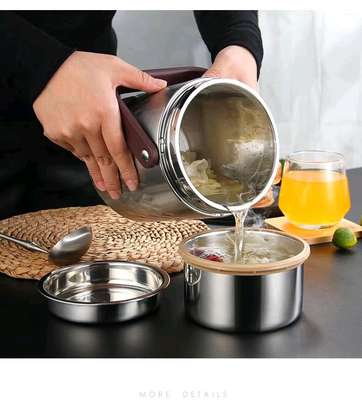 1.5L capacity 3 course hot food flask image 3