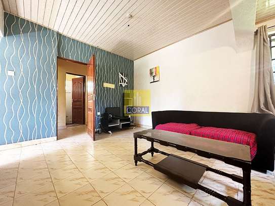 5 Bed House in Ridgeways image 4