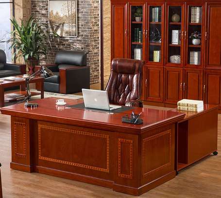 Office Desk: 1400mm Mahogany L-Desk image 5