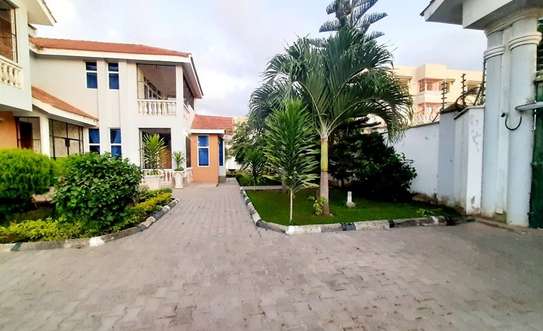 6 Bed House with En Suite in Bamburi image 7