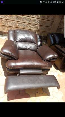 leather sofasets dyeing, repairs and refurbishes image 8