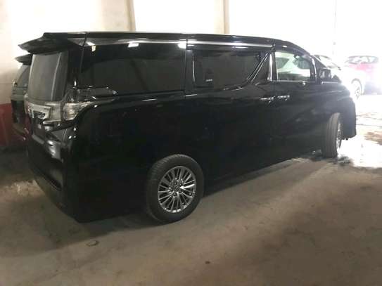 Toyota vellfire black image 1