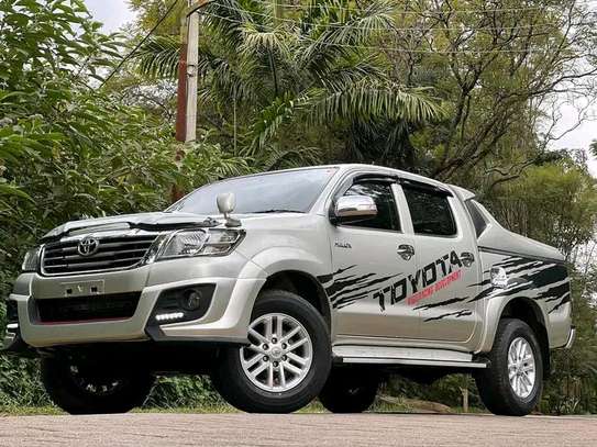 2015 Toyota Hilux Vigo image 4