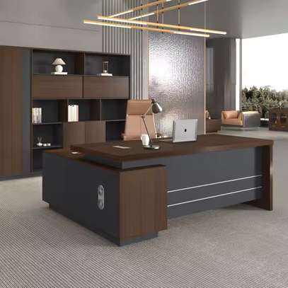 1600mm Executive Office Desk image 8
