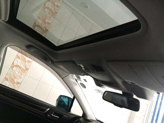 Outback with sunroof image 6