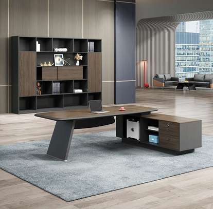 160cm Executive L-Shaped Desk image 10