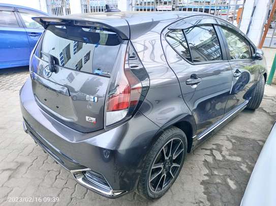 Toyota Aqua G's Grey image 2