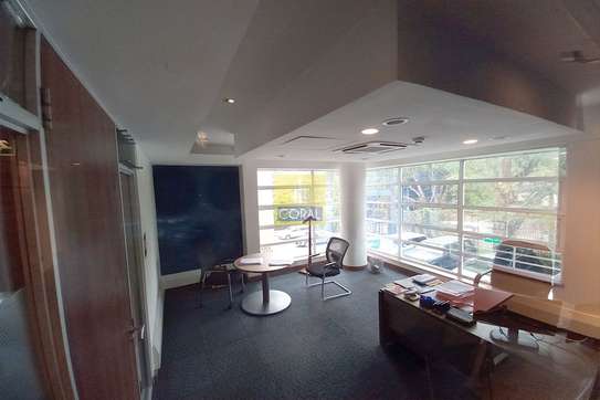 3500 ft² office for rent in Westlands Area image 6