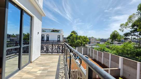 5 Bed Townhouse with En Suite at Lavington image 11