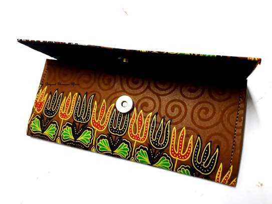 Womens Multicolor ankara clutch with earrings image 1