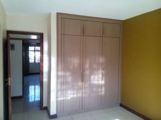 2 Bed Apartment with En Suite at Near Methodist Guesthouse image 5