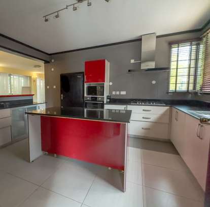 5 Bed Townhouse with En Suite at Lavington image 13