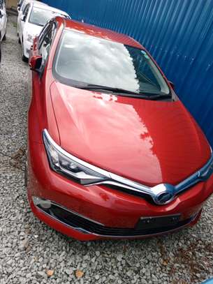 Toyota Auris redwine Car image 3