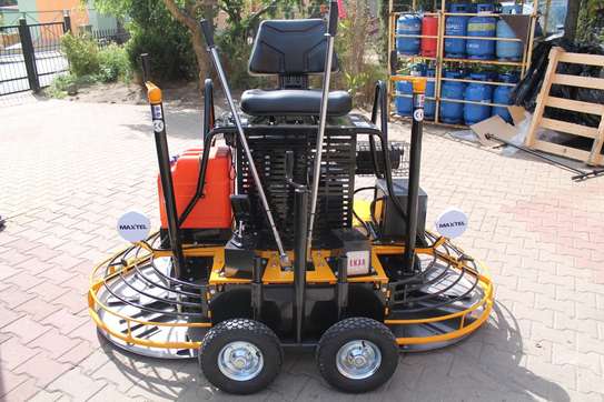 16.5HP SEAT ON POWER TROWEL/POWERFLOAT FOR SALE image 1