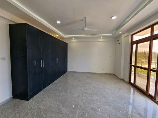 2 Bed Apartment with En Suite in Nyali Area image 19