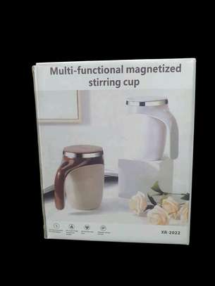 MULTIFUNCTIONAL MAGNETIZED STIRRING CUP image 2