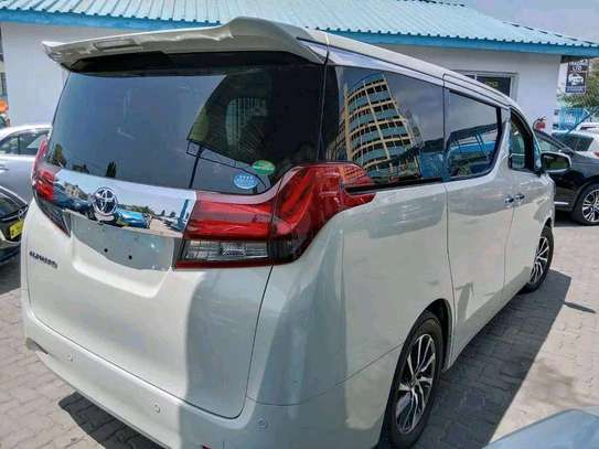 Toyota alphard newshape fully loaded with sunroof 🔥🔥🔥 image 13