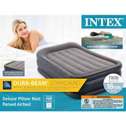 INTEX / Deluxe Pillow Rest Queen inflatable bed 5*6 image 2