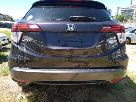 Honda Vezel Hybrid image 2