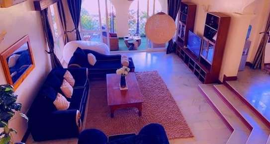 5 Bed Villa with En Suite at Baobab Road image 8