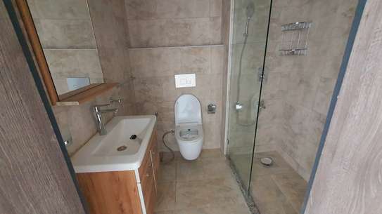 1 Bed Apartment with En Suite in Kileleshwa image 9