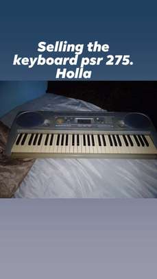 Music keyboard image 2