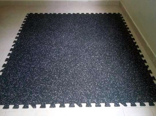 Interlocking floor matt image 1