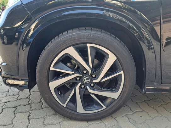 Honda Vezel Hybrid  RS 2018 image 5