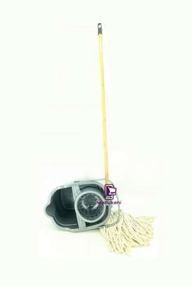 Jumbo Size Cotton Yarn Mop with Bucket image 5