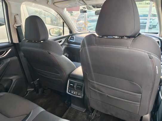 Subaru Forester sk9 2018 white image 8