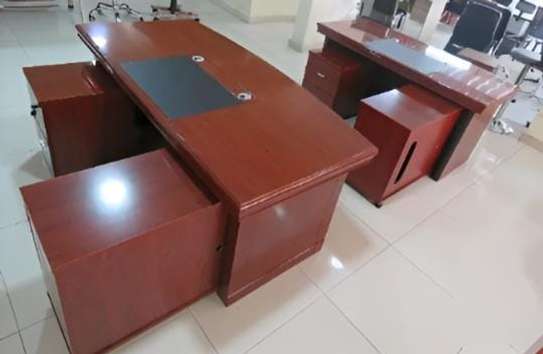 Executive mohogany office Desk image 8