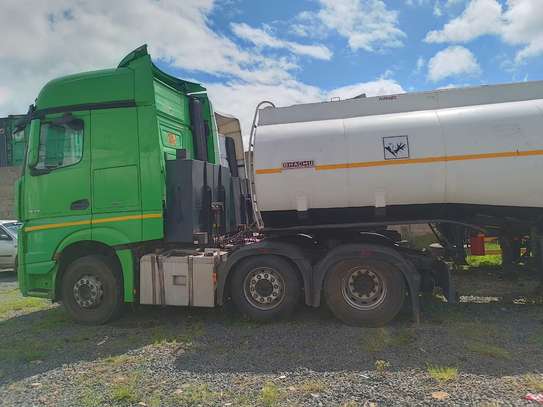 Mercedes Actros 2548 and Bhachu Tanker image 2