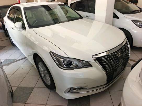 Toyota crown Royal image 7