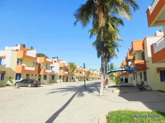 3 Bed Townhouse with Swimming Pool at Mtwapa image 22