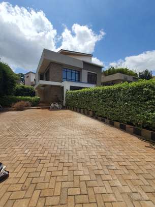 4 Bed Townhouse with En Suite at Off Kiambu Road image 2