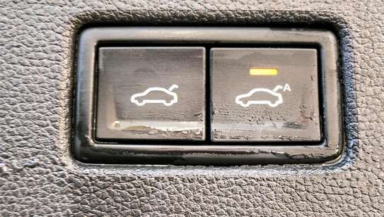 Volkswagen tiguan 2019model sunroof R-line image 11