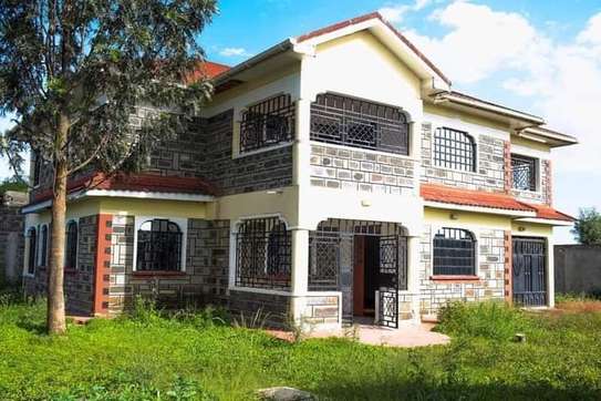 4 Bed House with En Suite at Pipeline Nakuru image 1