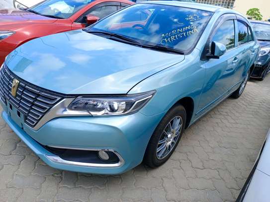 Toyota  premio blue 2017 image 1