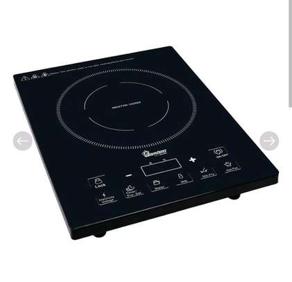 RAMTONS
INDUCTION COOKER +FREE NON STICK 24 CM PAN INSIDE BLACK- RM/381 image 1