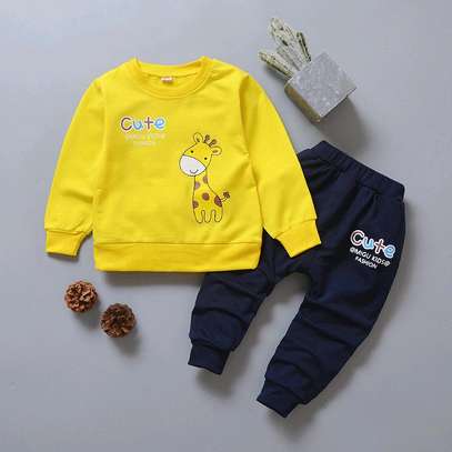 *CUTE 🔥 Kids Tracksuit* 🔥
*Quality 💯*
*From 1yr---5yrs* image 4