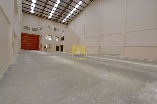 8331 ft² warehouse for rent in Mombasa Road image 3