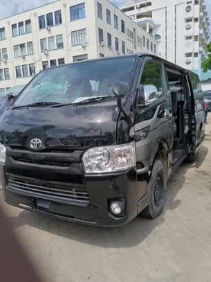 Toyota Hiace Super GL black image 11