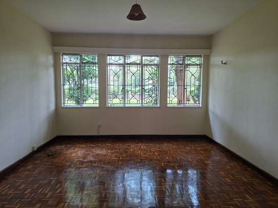 5 Bed House with En Suite at Off Un Avenue image 12