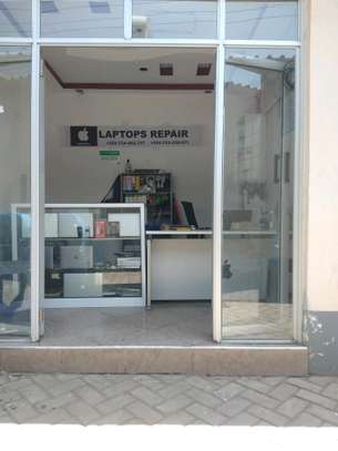 MacBook repair centre image 2