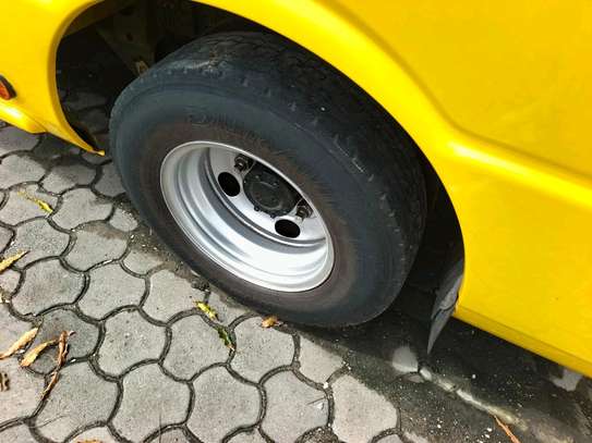 Mitsubishi ROSA 2019 image 3