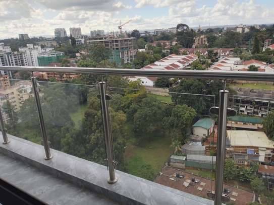 2 Bed Apartment with En Suite in Riverside image 7