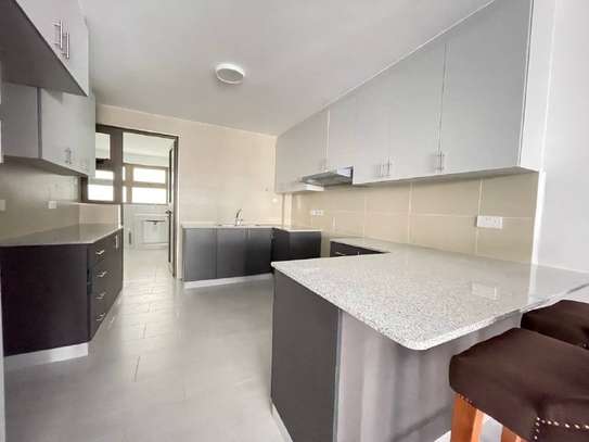 3 Bed Apartment with En Suite in Lavington image 2