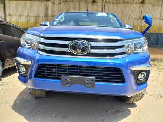 TOYOTA HILUX DOUBLE CUBIN 2018 NEW IMPORT. image 5